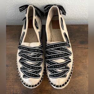 Tory Burch Flats, cream with black ribbon, size 9